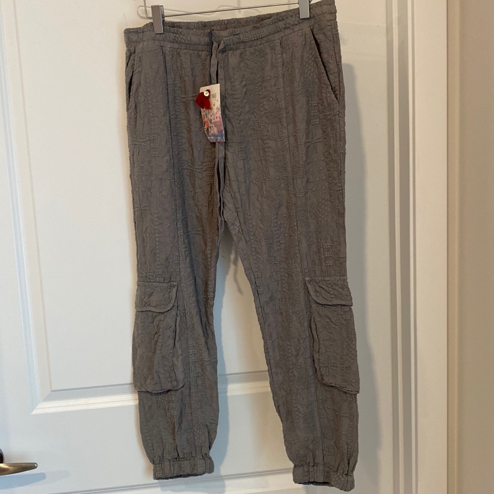 Johnny Was Ramble Cargo Joggers Embroidery SIZE SMALL NWT